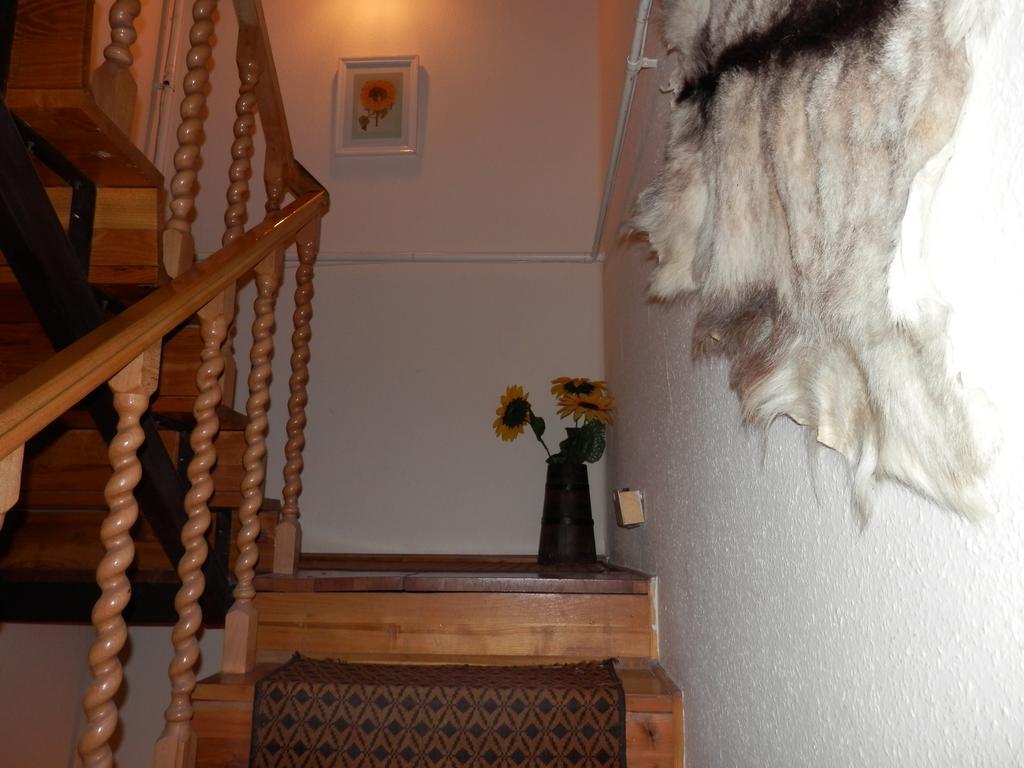 Отель Apartman Napsugar Vendeghaz Эгер Экстерьер фото